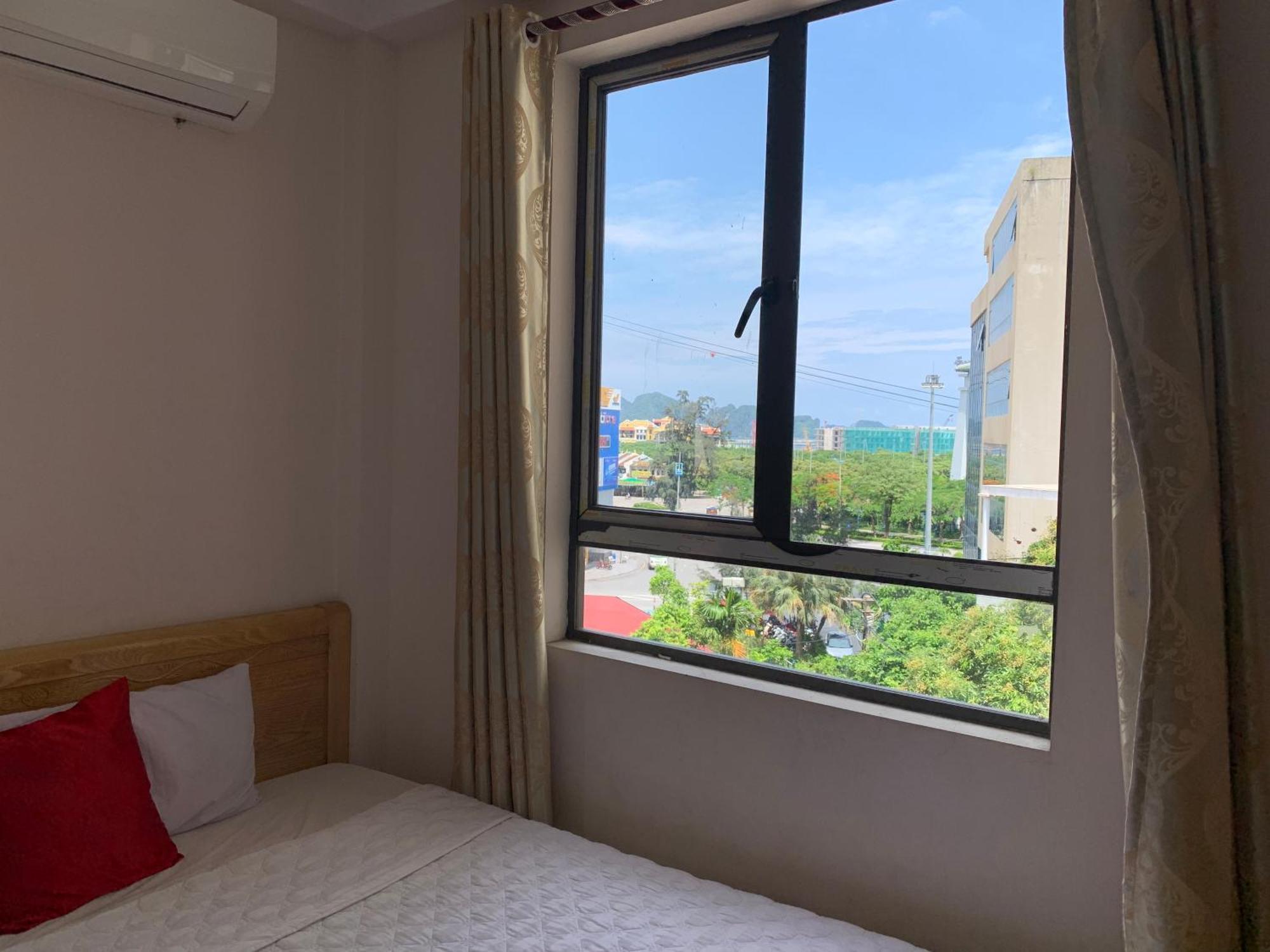 Quynh Yen Hotel ฮาลอง ภายนอก รูปภาพ